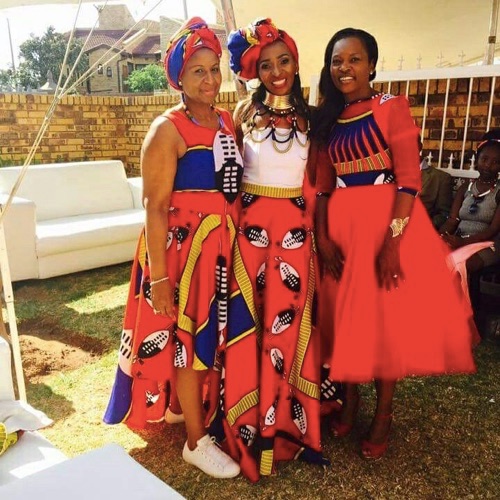 swazi bride and bridesmaids